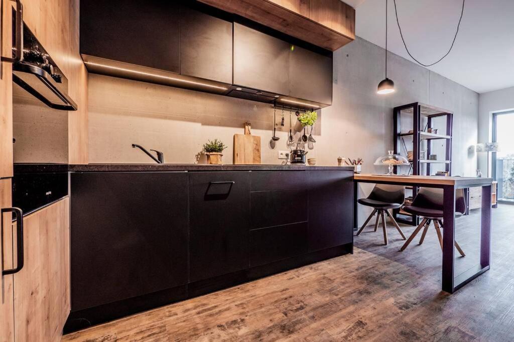 B10 Business Apartments Žilina Buitenkant foto