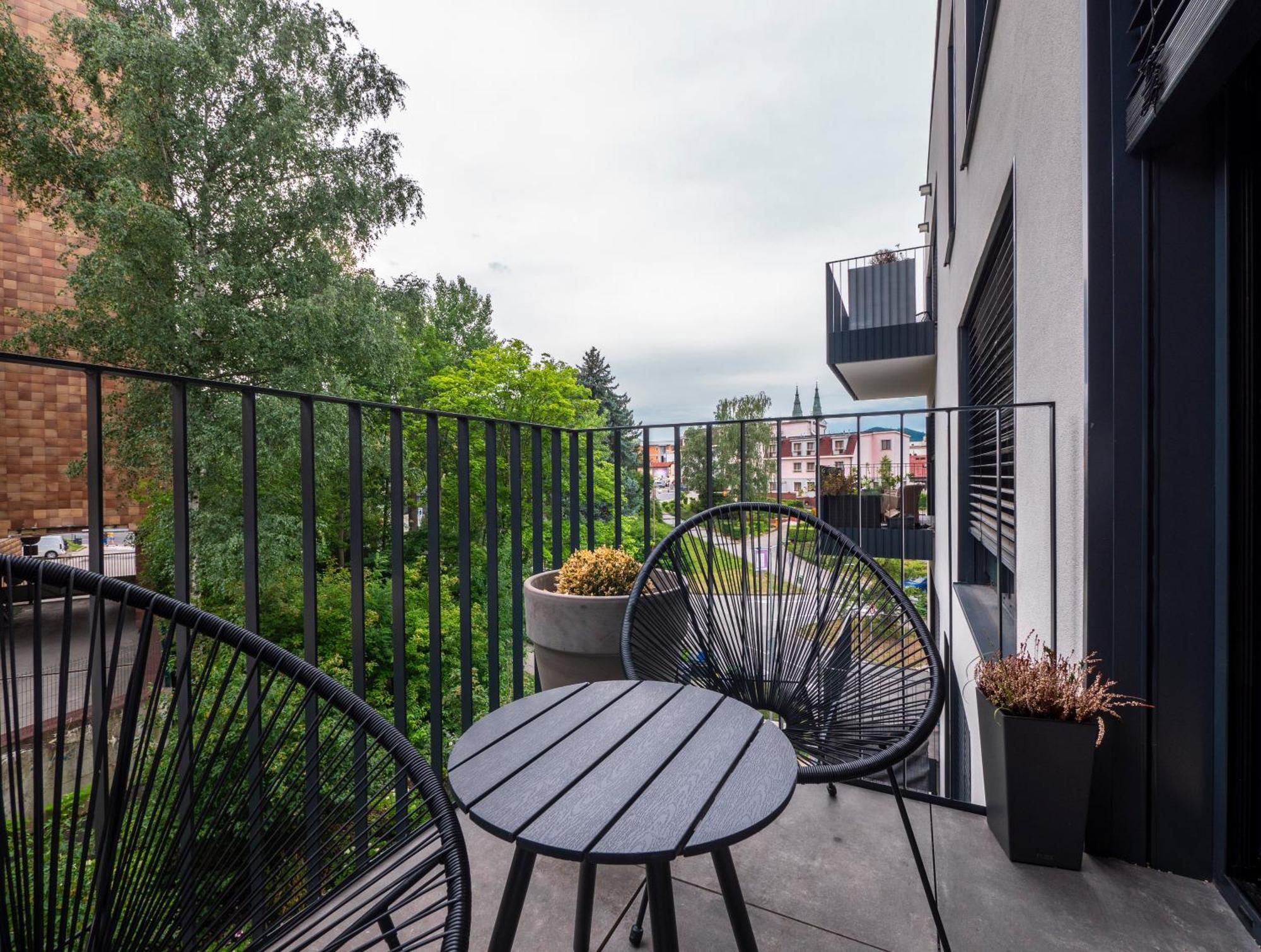 B10 Business Apartments Žilina Buitenkant foto