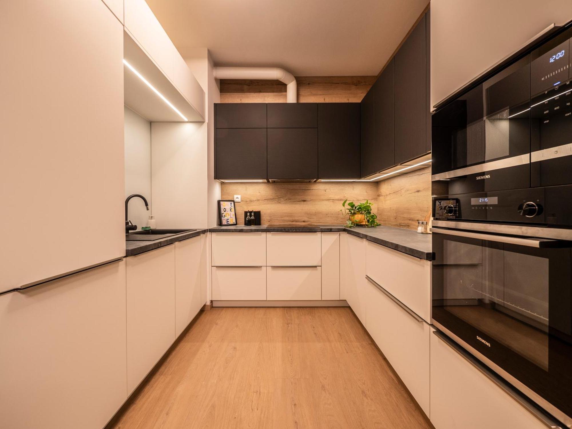 B10 Business Apartments Žilina Buitenkant foto
